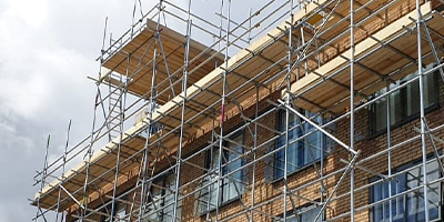Scaffolding Full Handrail |Scaffold Edge Protection | Scaffold Hire for Roofers | Bedford | Luton | Milton Keynes